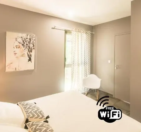 La Cosy Bed & Breakfast *